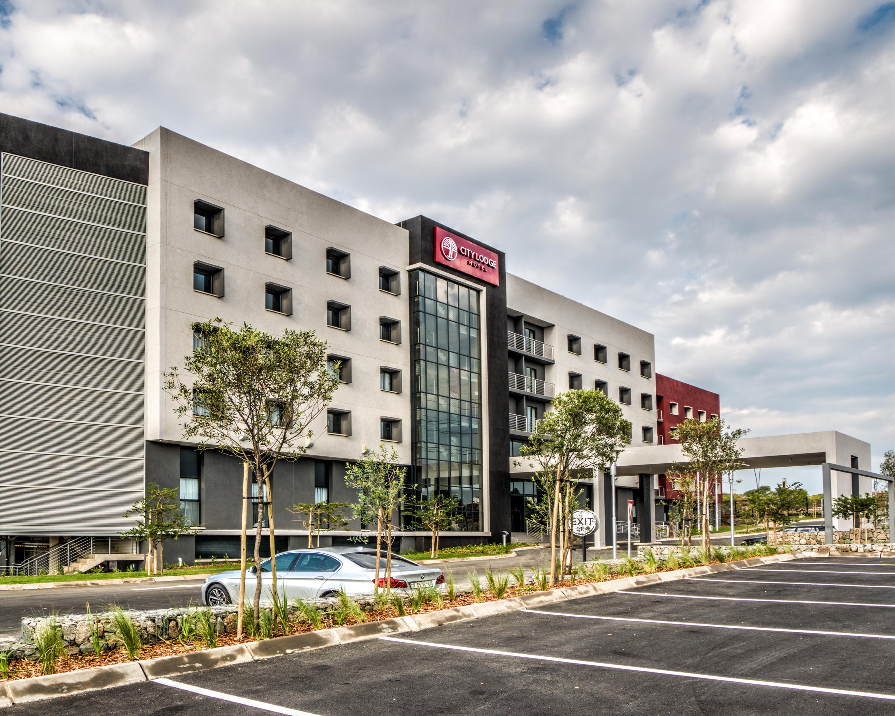 ซิตี้ ลอดจ์ โฮเต็ล วอเตอร์ฟอล ซิตี้ โยฮันเนสเบิร์ก Hotel มิดแรนด์ ภายนอก รูปภาพ